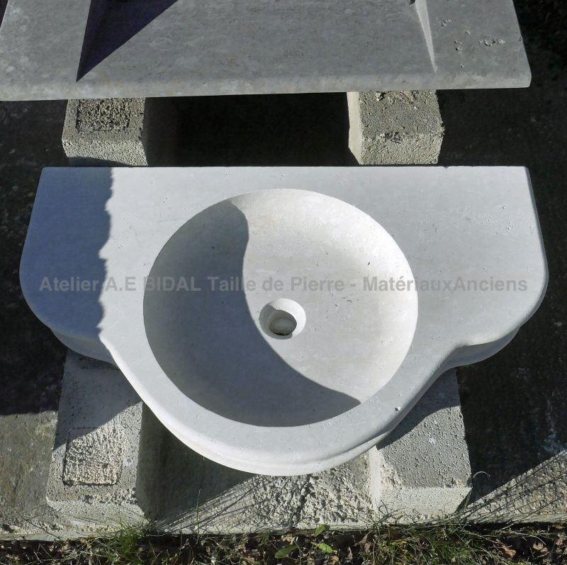Vasque à poser en pierre pour salle de bain - Atelier Alain BIDAL (Provence)
