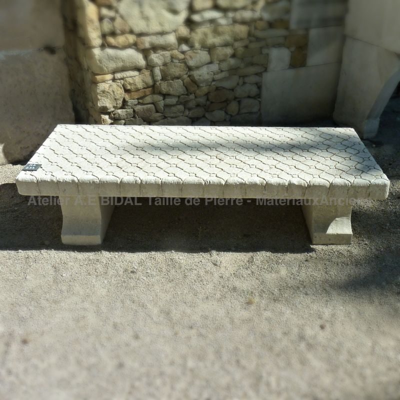 Banc en pierre d'Avy pour jardins et autres extérieurs - Atelier Alain BIDAL (Provence)