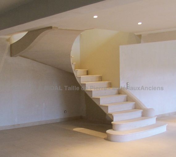 Escalier en pierre - architecture d'intérieur