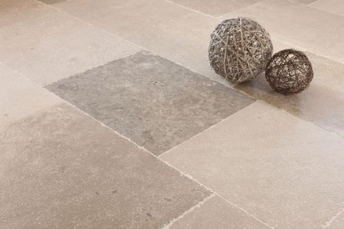 Lovely rustic paving - paving made in stone extracted in Dordogne, France called Limeyrat