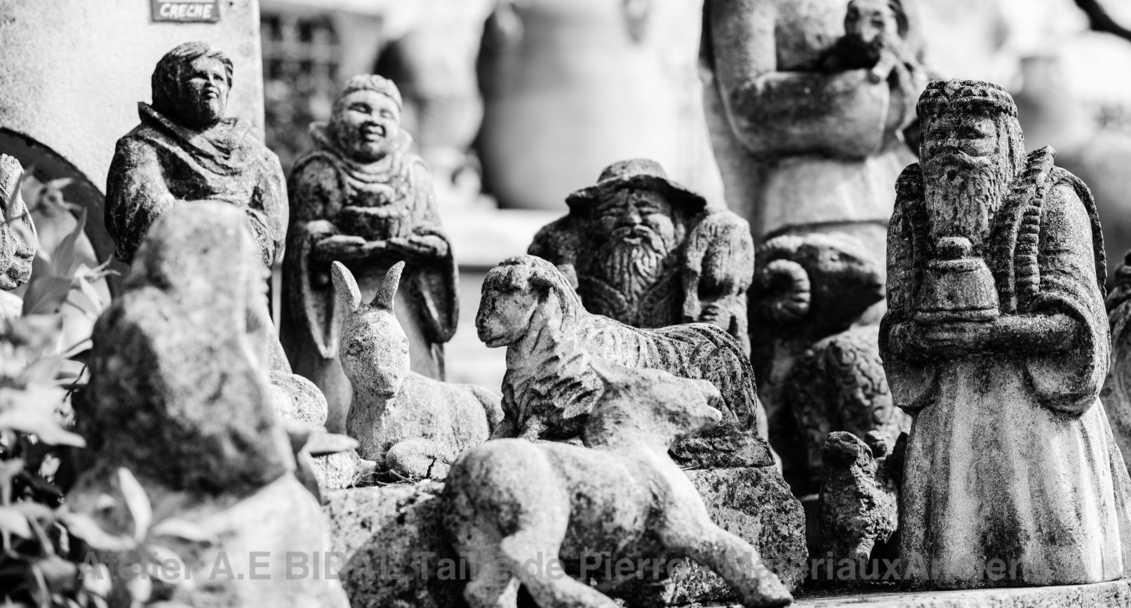 End of year closing dates for the Atelier Alain Bidal - Master stone cutter and antique materials dealer in Provence.