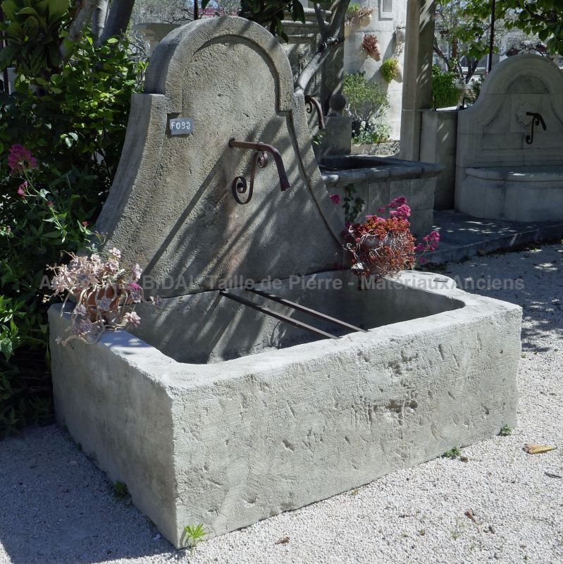 Large fountain of Provence in stone - Garden wall fountain - Atelier Alain BIDAL.