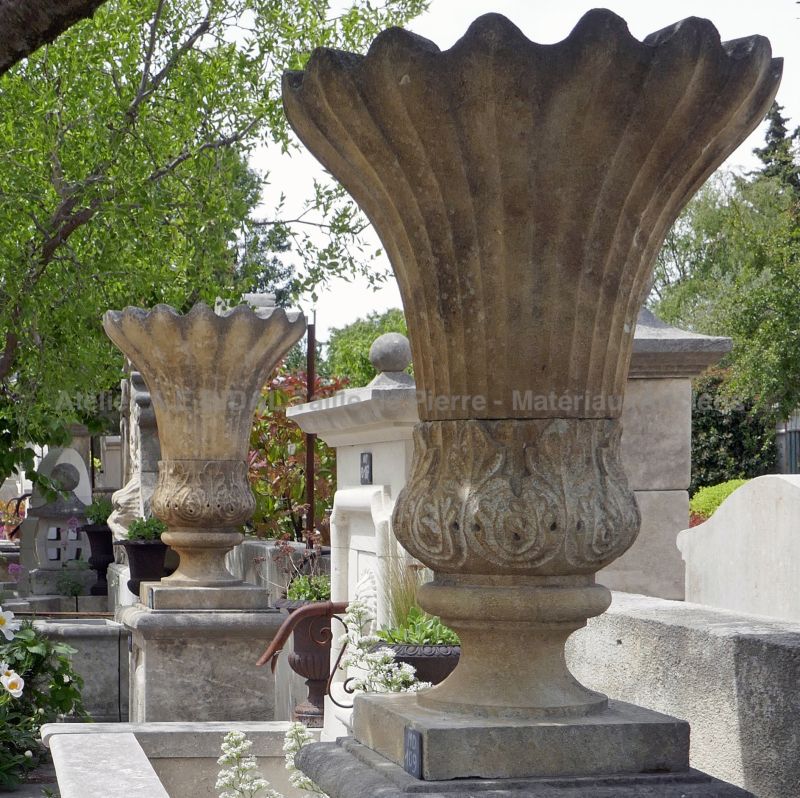 Vase en pierre naturelle | Large vase taillé en pierre d'Estaillades pour la décoration du jardin