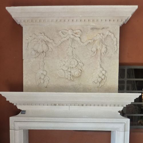 Majestueuse cheminée Louis XIII en pierre - Atelier Alain BIDAL (Provence)